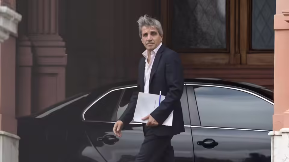el ministro de economia luis caputo foto ignacio sancheztelam ULCCABEA7ZBPNKZ5MHUVTGQ42I