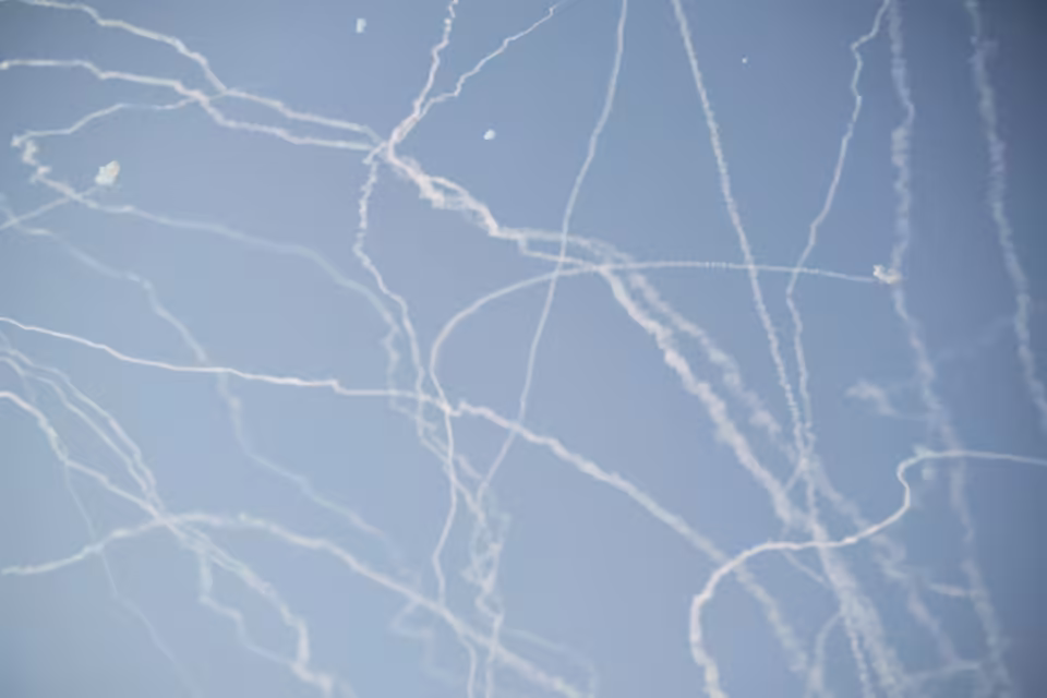 las fuerzas de defensa de israel detectaron un lanzamiento de misiles desde iran ap fotoleo correa NHHKVRBQ5K2BIITZOVP3IHGPMU