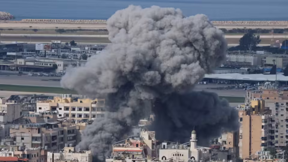 beirut esta bajo ataque israeli foto efe SBNB5QZRTBAKLAJ6NMAUD2HUD4